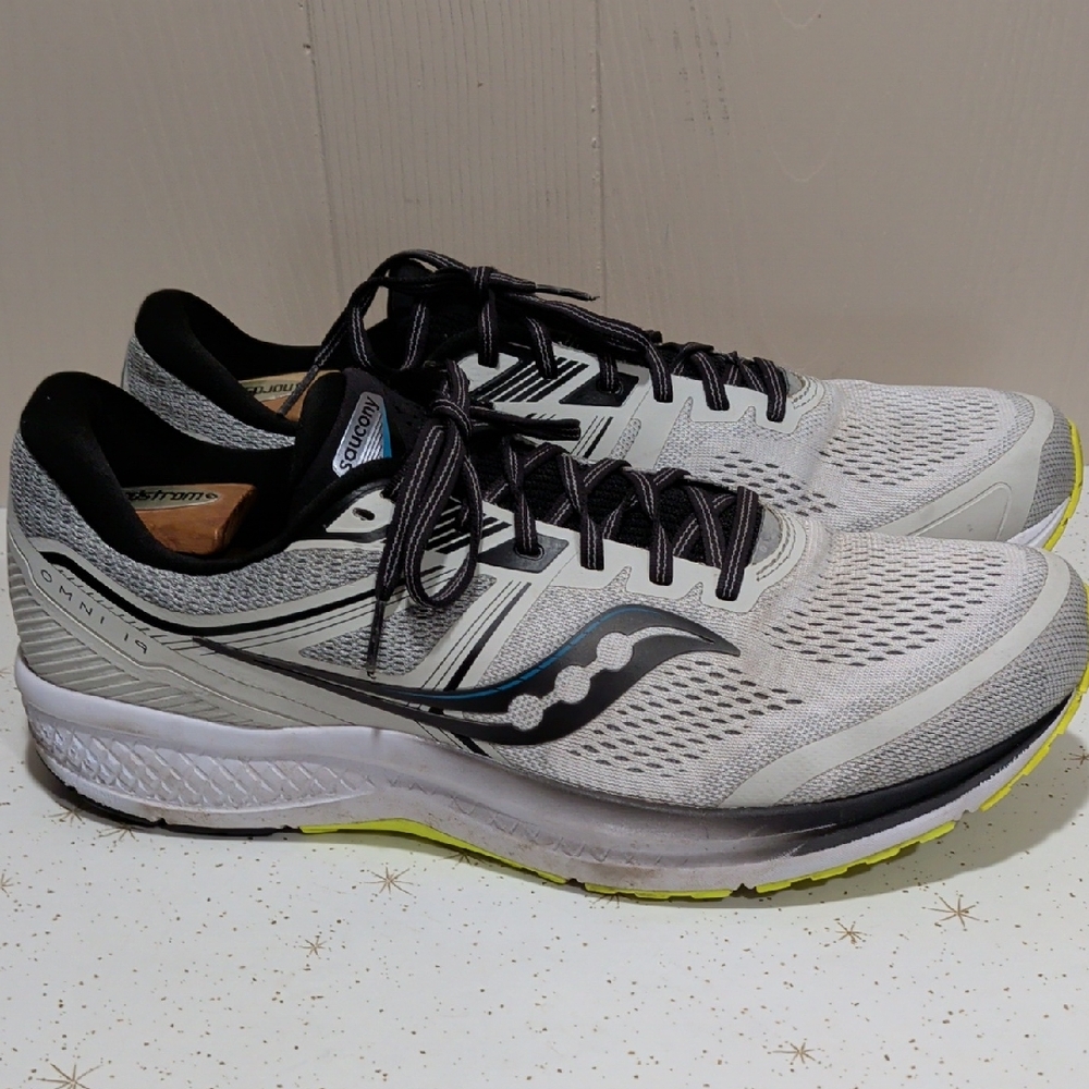 Saucony Omni 19 White Size 13